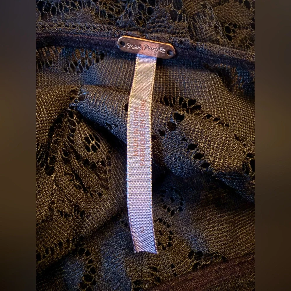 FREE PEOPLE LOVERS FOLK SONG SPANISH LACE MINI DRESS BLACK SIZE 2 MINT CONDITION - Picture 10 of 15